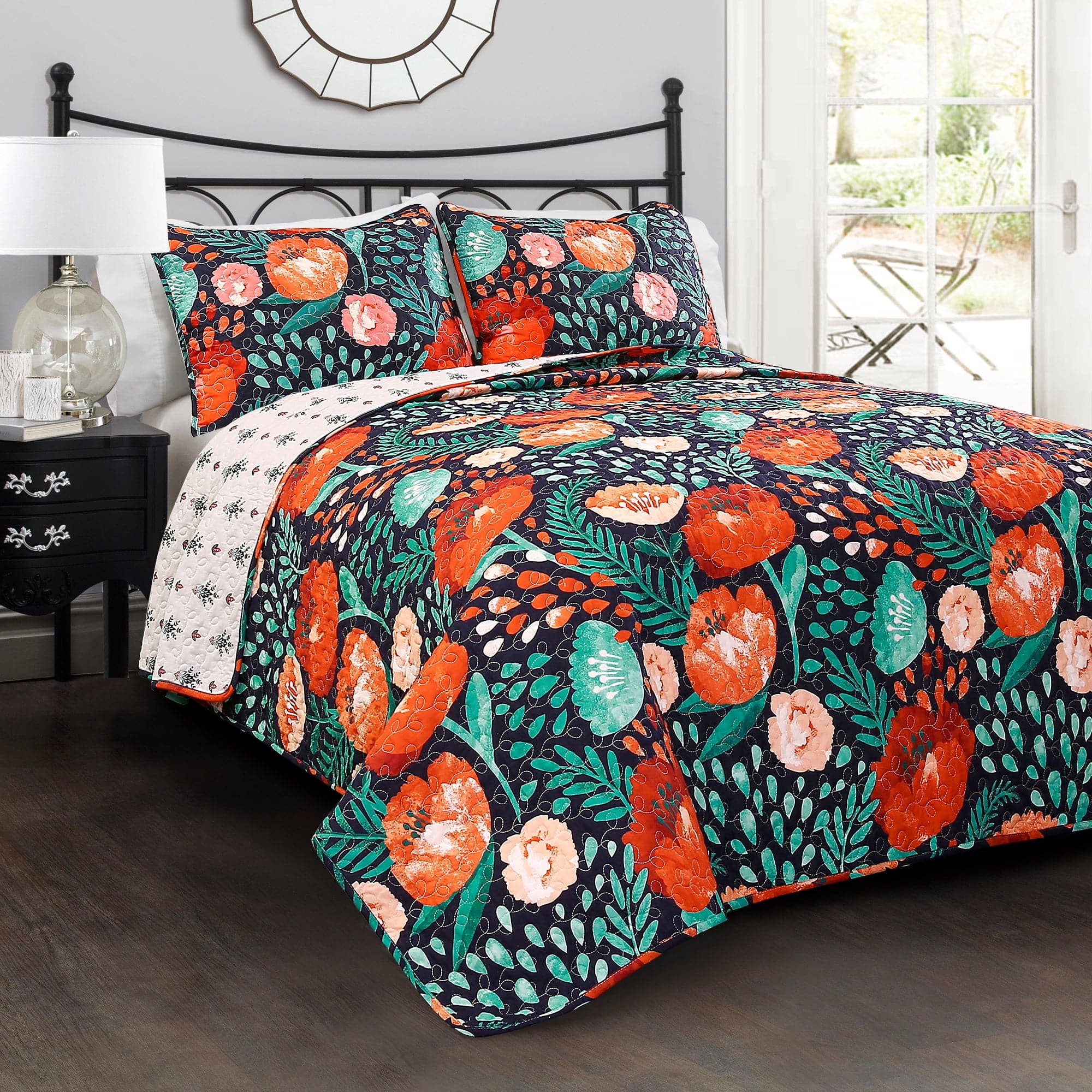 http://www.lushdecor.com/cdn/shop/products/16T002390-POPPY-GARDEN-3-PC-NAVY-QUILT-FULL-QUEEN-848742068434_2000x.jpg?v=1631865342