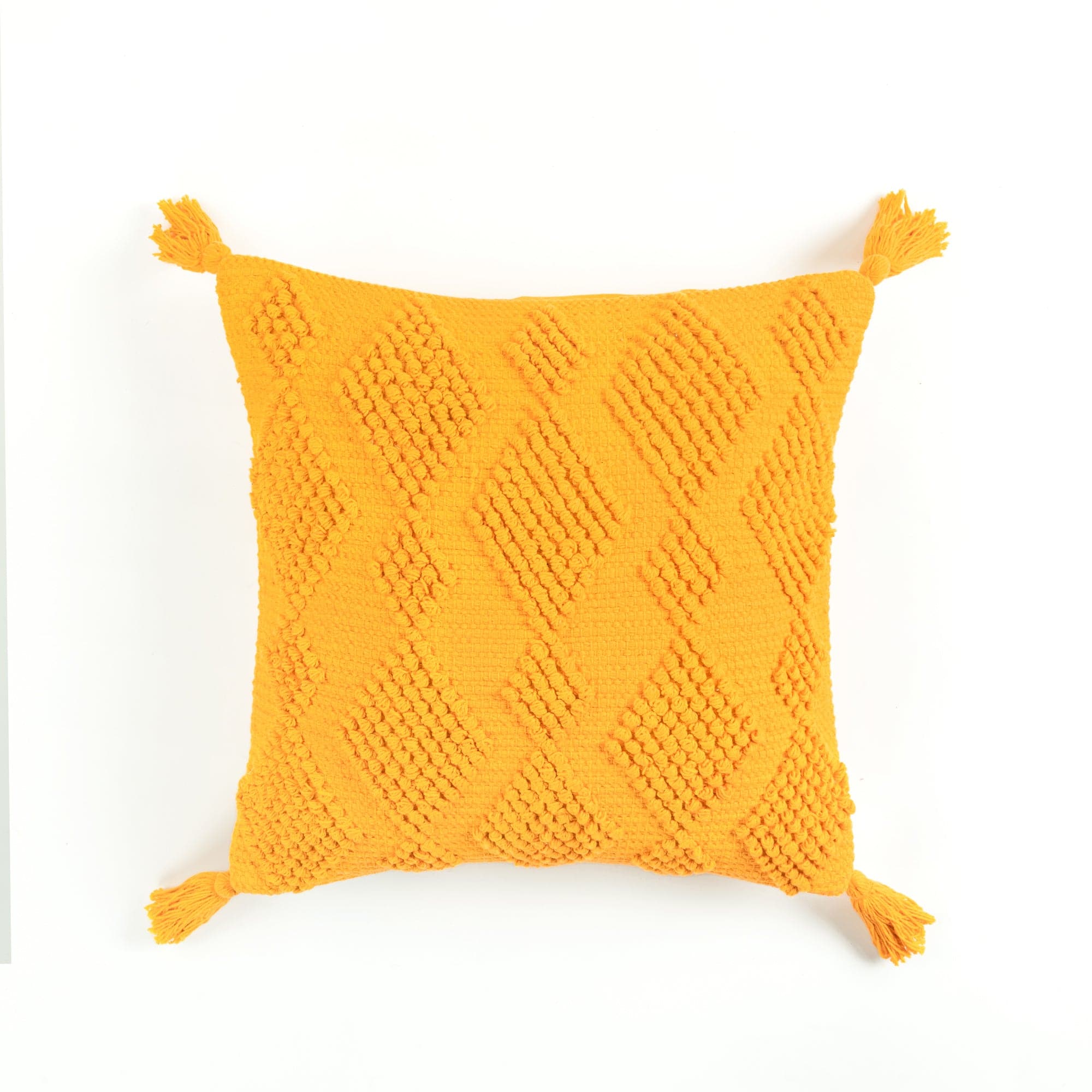 http://www.lushdecor.com/cdn/shop/products/21T011134-JULIE-TASSEL-CITRUS-PILLOW-18X18-SINGLE-194938038607_2000x.jpg?v=1687972586