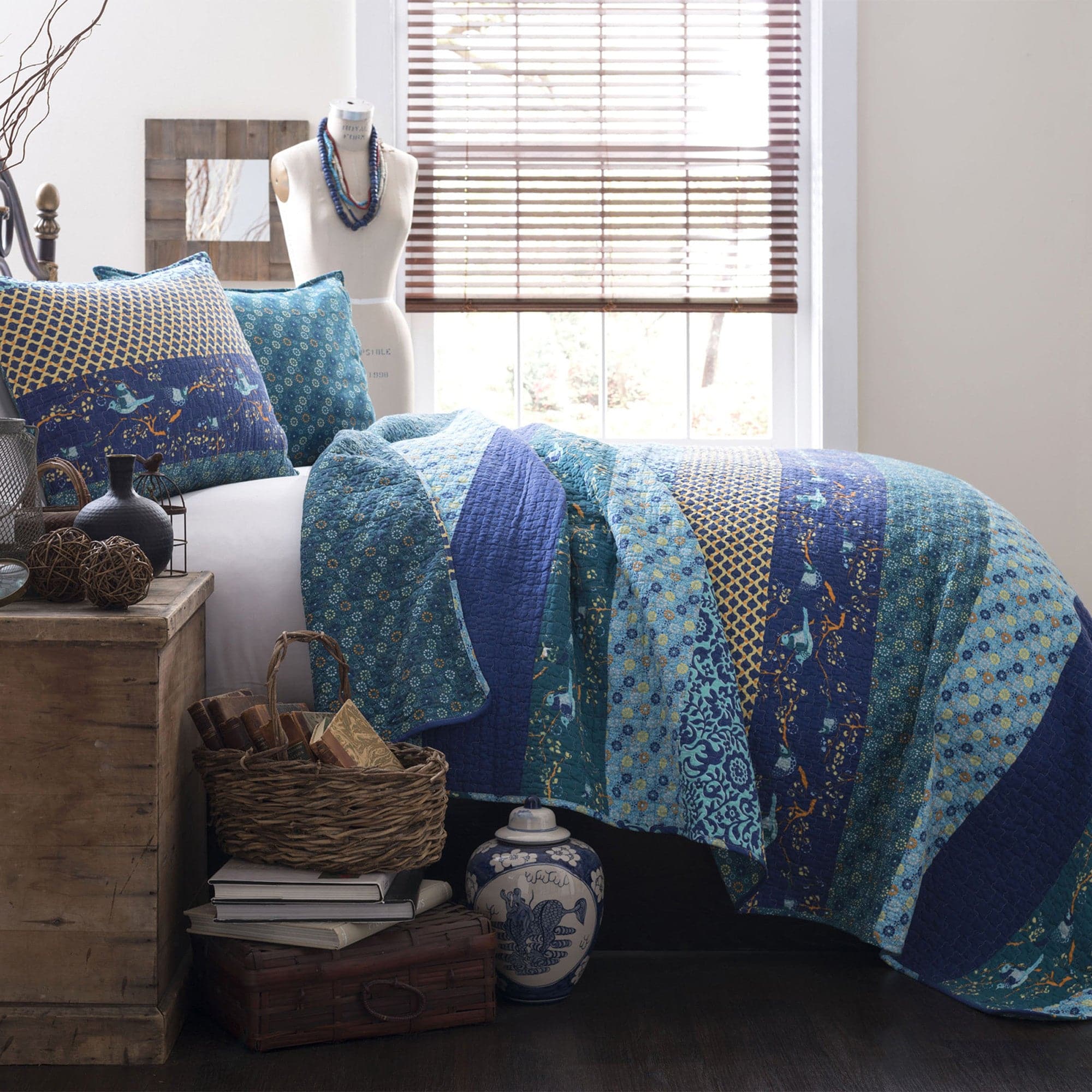 Royal Empire 3 Piece Quilt Set | Lush Decor | www.lushdecor.com