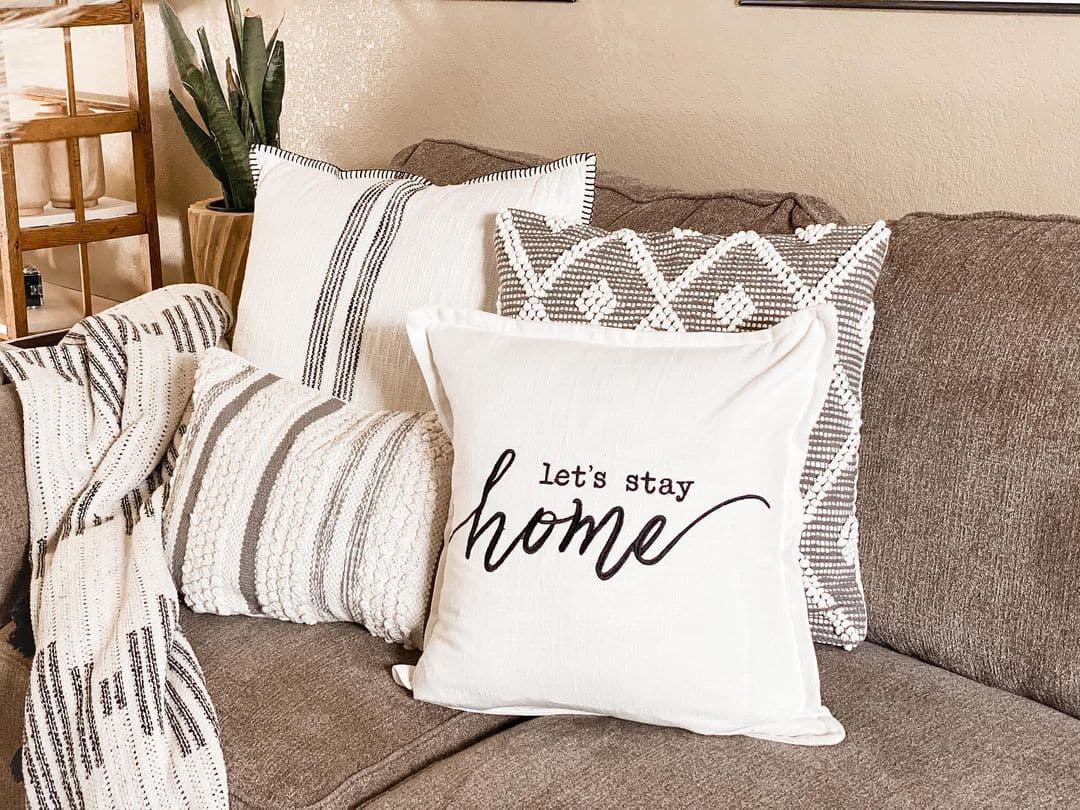 Farmhouse pillow sale set