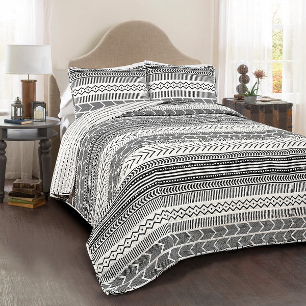 Hygge Geo Quilt 3 Piece Set | Lush Decor | www.LushDecor.com