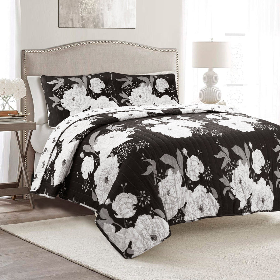 Zinnia Floral 3 Piece Quilt Set | Lush Decor | www.lushdecor.com ...